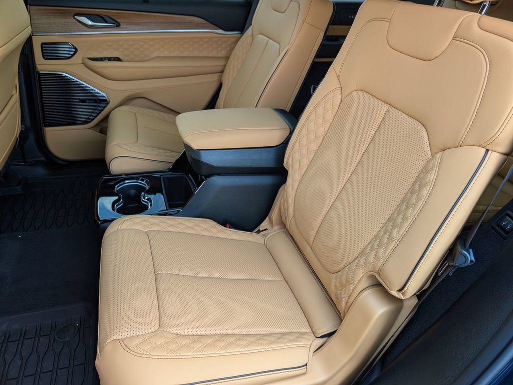 New 2026 Jeep Grand Cherokee L Summit AWD/4WD image 25