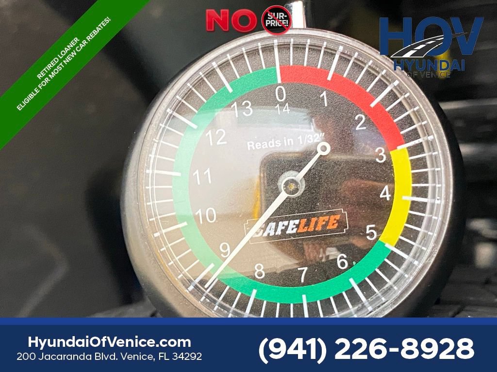 Certified 2026 Hyundai Venue SEL FWD image 38
