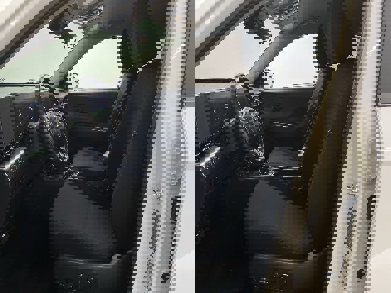 Used 2024 Hyundai Kona SEL image 14