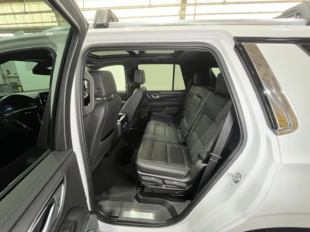 Used 2022 Chevrolet Tahoe LT w/ Luxury Package image 19