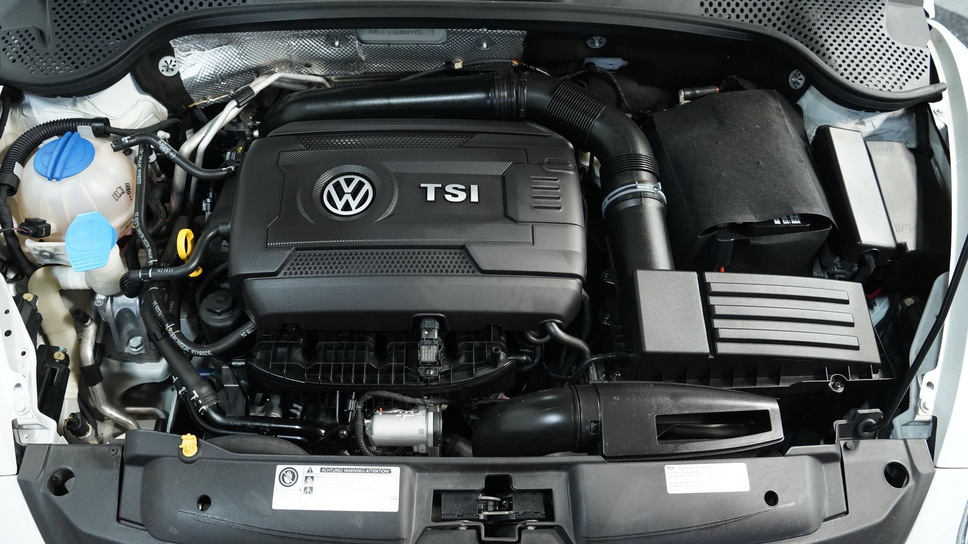 Used 2014 Volkswagen Beetle 1.8T image 3