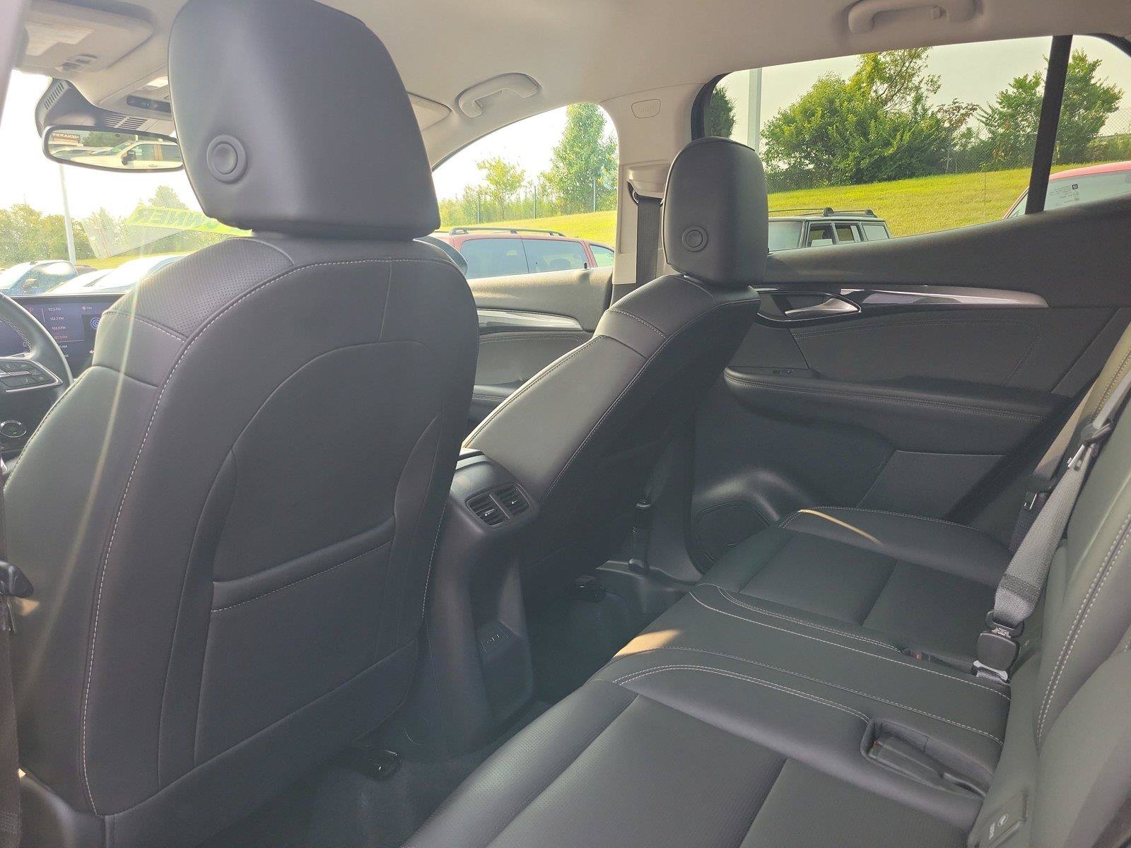 Used 2024 Buick Envision Preferred AWD/4WD image 11