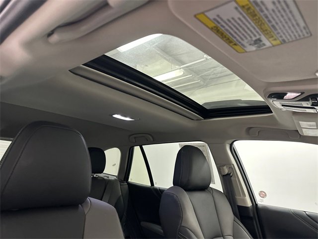 Used 2025 Subaru Outback Onyx Edition image 13