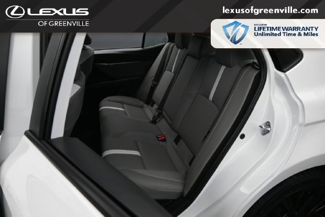 Used 2025 Toyota Camry SE w/ Multimedia Upgrade Package FWD image 30
