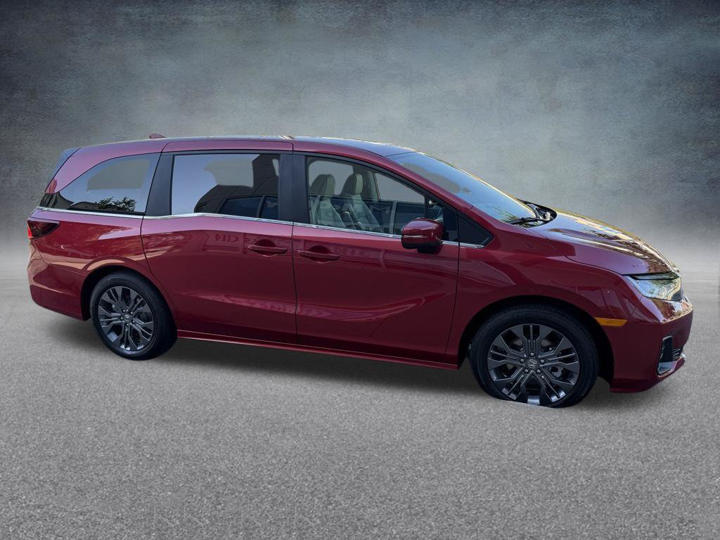 Used 2026 Honda Odyssey Touring image 4