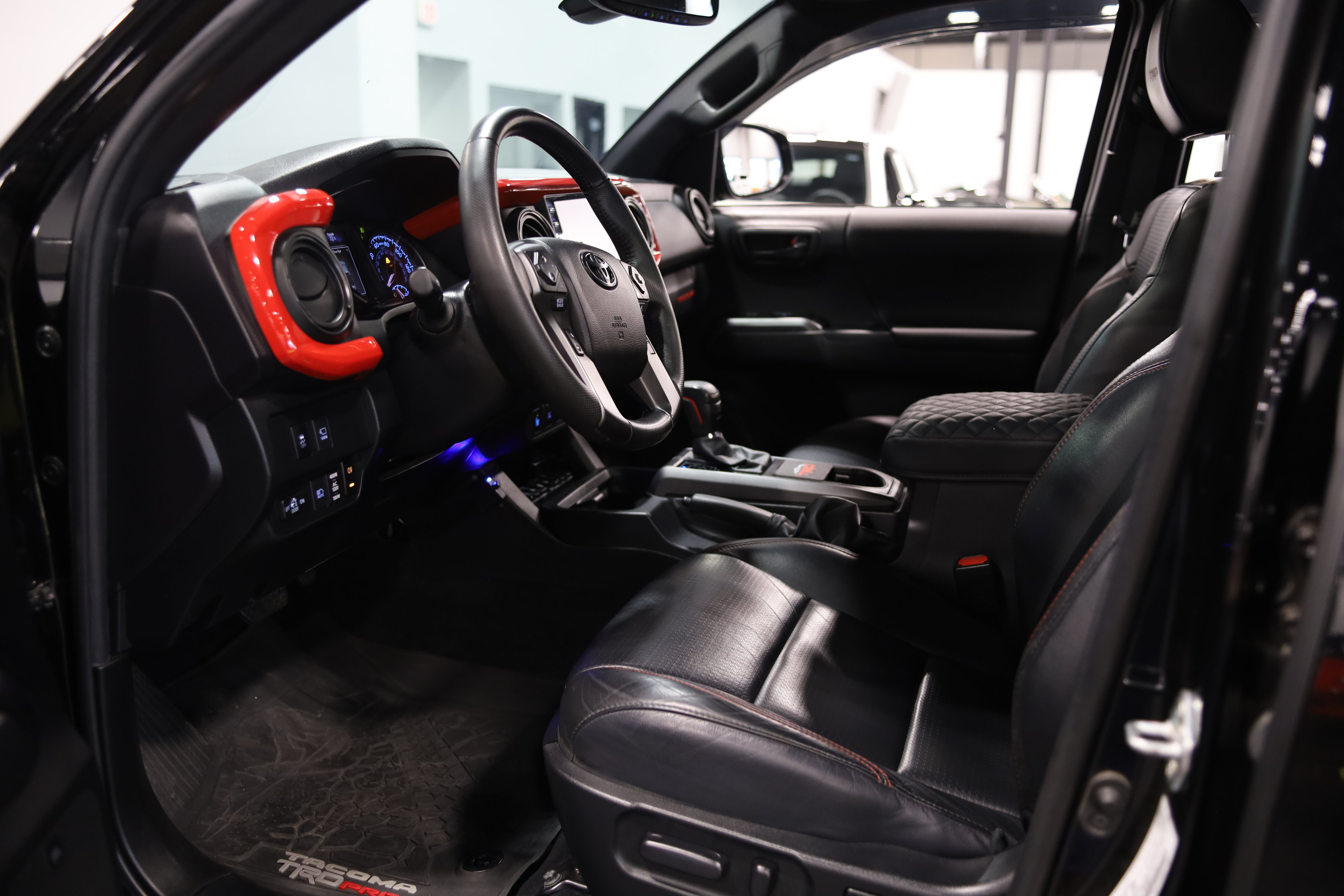 Used 2022 Toyota Tacoma TRD Pro AWD/4WD image 16