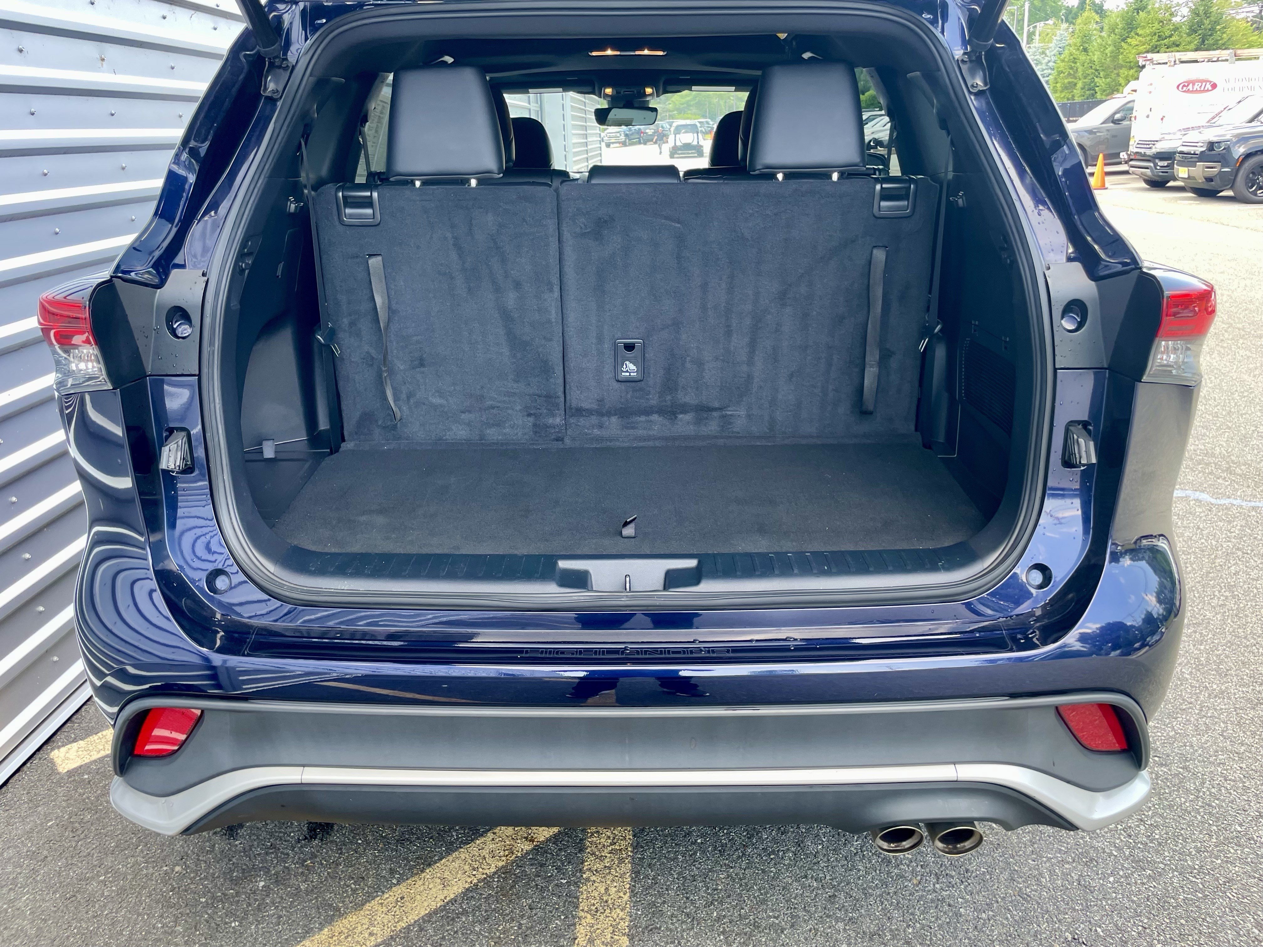 Used 2023 Toyota Highlander XSE AWD/4WD image 39