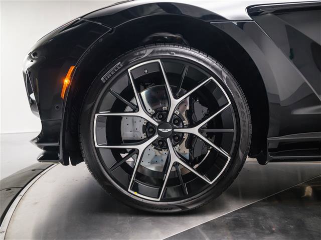 New 2026 Aston Martin DBX 707 image 4