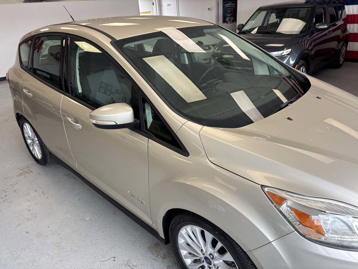 Used 2017 Ford C-MAX SE image 4