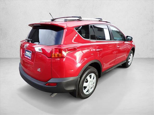 Used 2015 Toyota RAV4 LE image 4