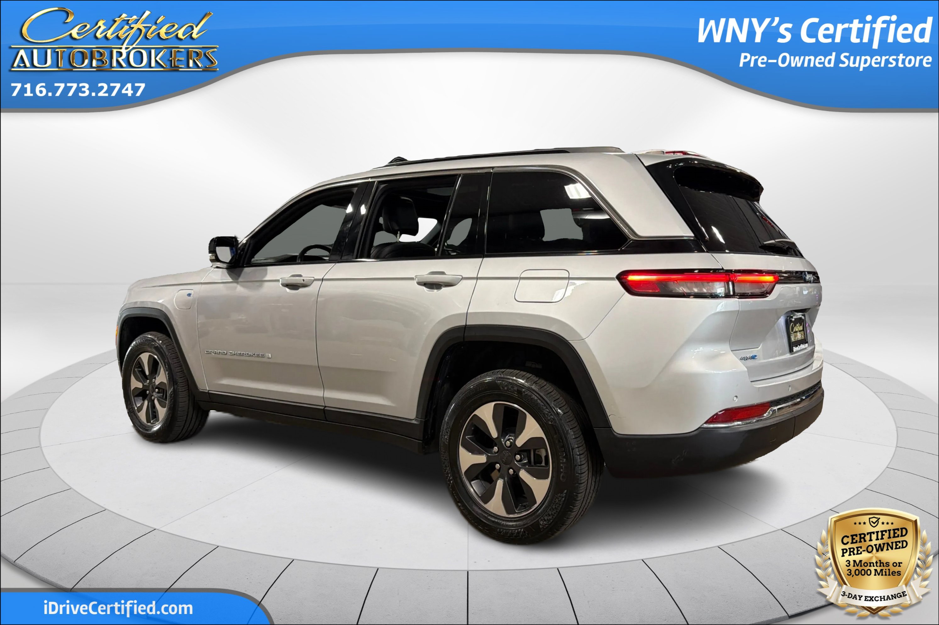 Used 2024 Jeep Grand Cherokee Limited 4xe AWD/4WD image 9
