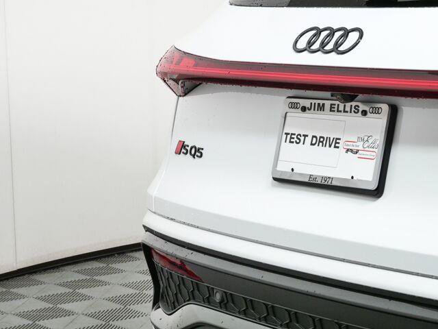 New 2026 Audi SQ5 Prestige AWD/4WD image 11