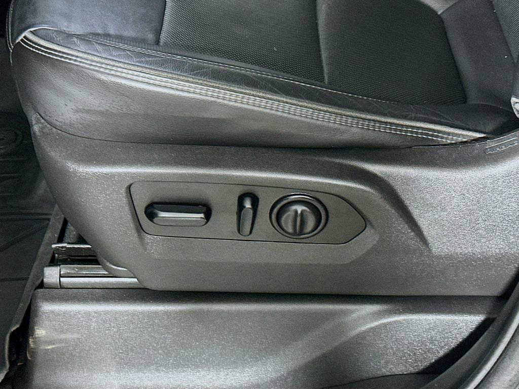 Used 2021 Chevrolet Silverado 1500 High Country image 23