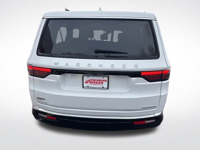 Used 2023 Jeep Wagoneer L Series II image 4