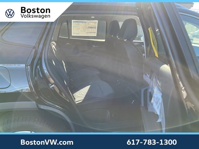 New 2026 Volkswagen Tiguan SE image 12