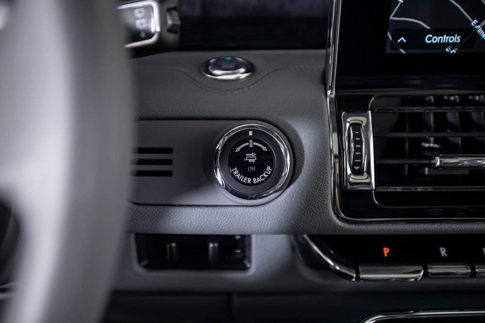 Used 2021 Lincoln Navigator Reserve AWD/4WD image 41