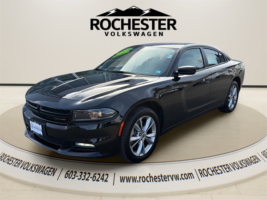 Used 2022 Dodge Charger SXT w/ Cold Weather Package image 2