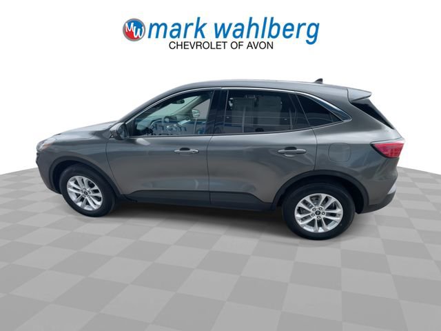 Used 2020 Ford Escape SE image 5