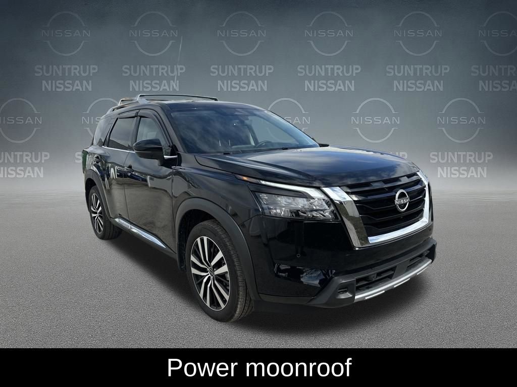 Used 2025 Nissan Pathfinder Platinum image 10