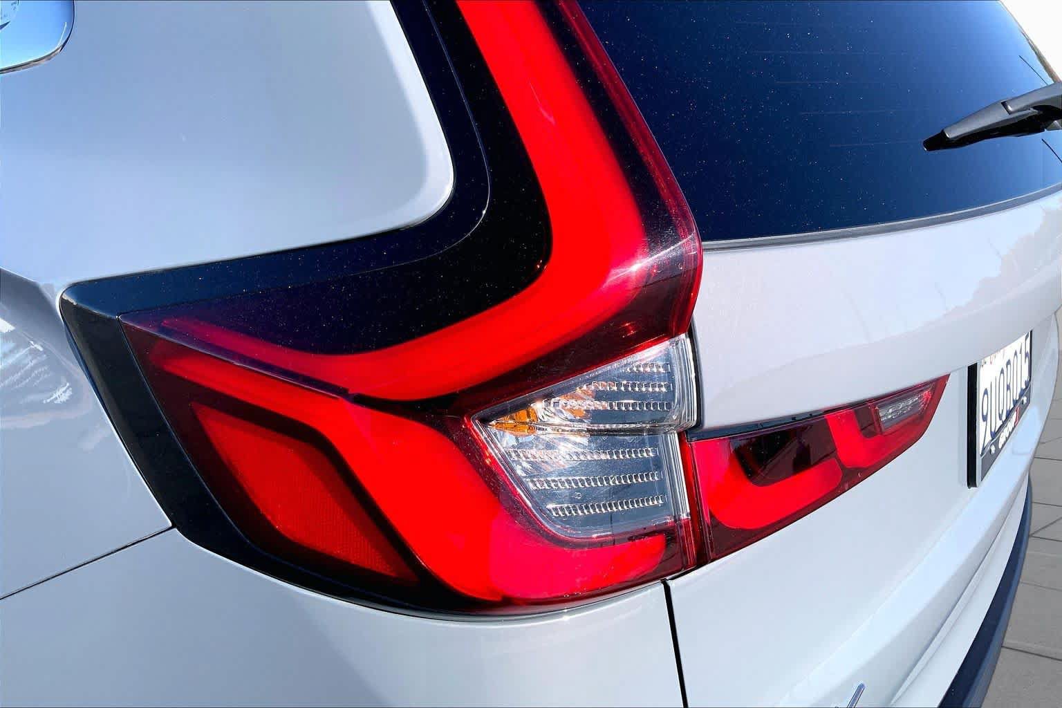 Used 2025 Honda CR-V EX image 28