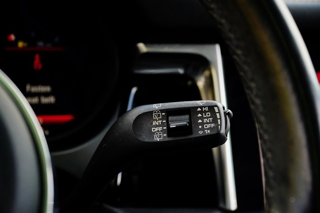 Used 2020 Porsche Macan S image 29