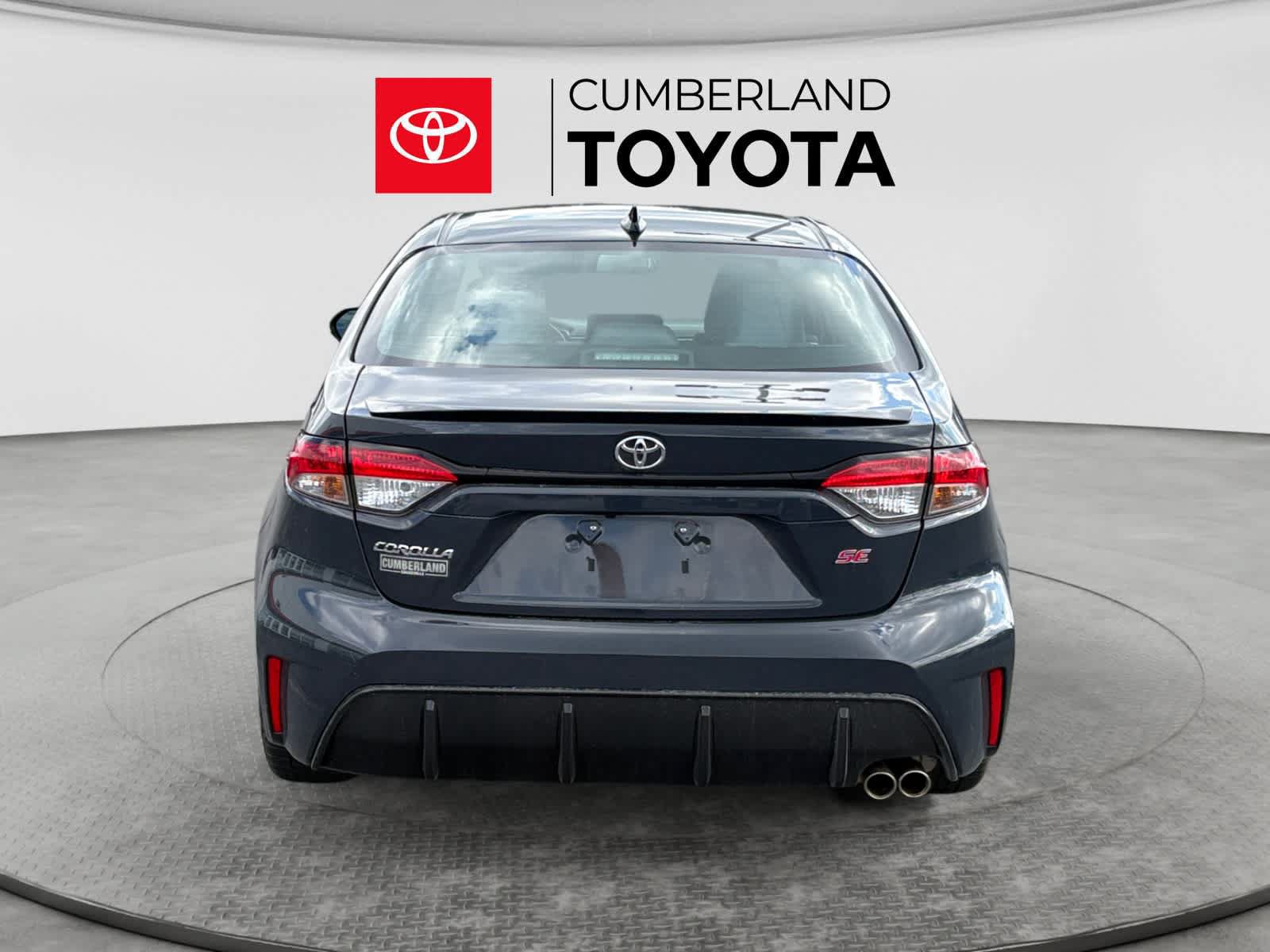 Used 2025 Toyota Corolla SE w/ Convenience Package FWD image 4