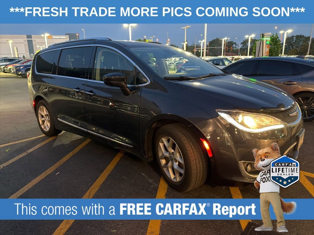 Used 2020 Chrysler Pacifica Touring-L Plus w/ Tire & Wheel Group FWD image 3