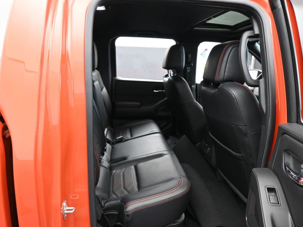 Used 2025 Nissan Frontier Pro-X w/ Pro Premium Package image 34