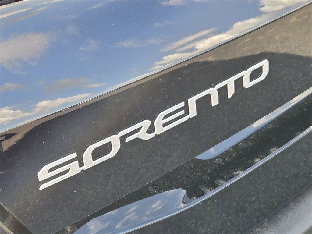 New 2026 Kia Sorento S image 8