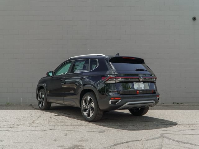 New 2026 Volkswagen Taos SE AWD/4WD image 4