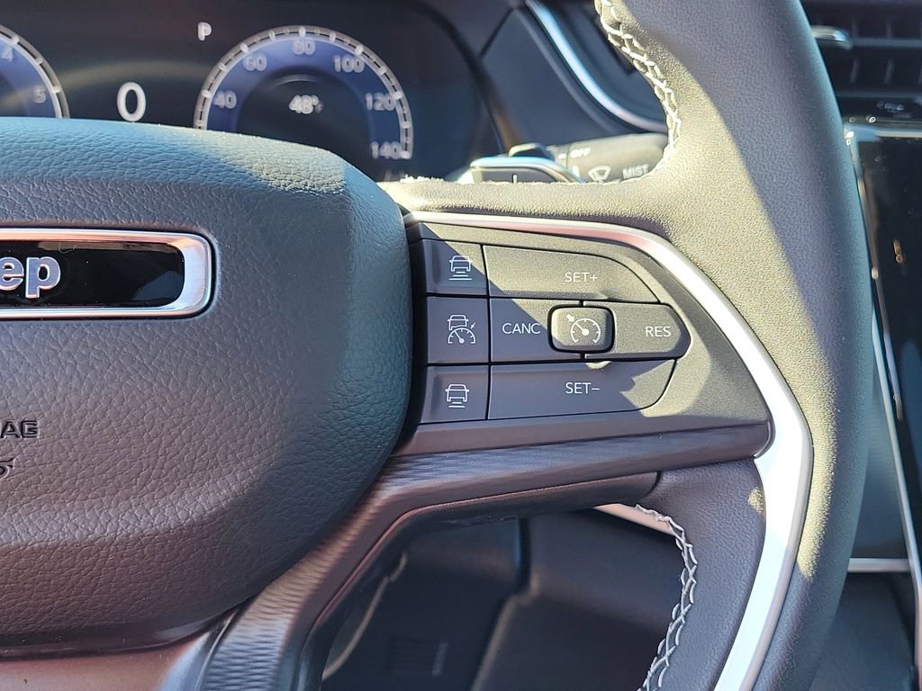 New 2025 Jeep Grand Cherokee L Limited w/ Black Appearance Package image 27