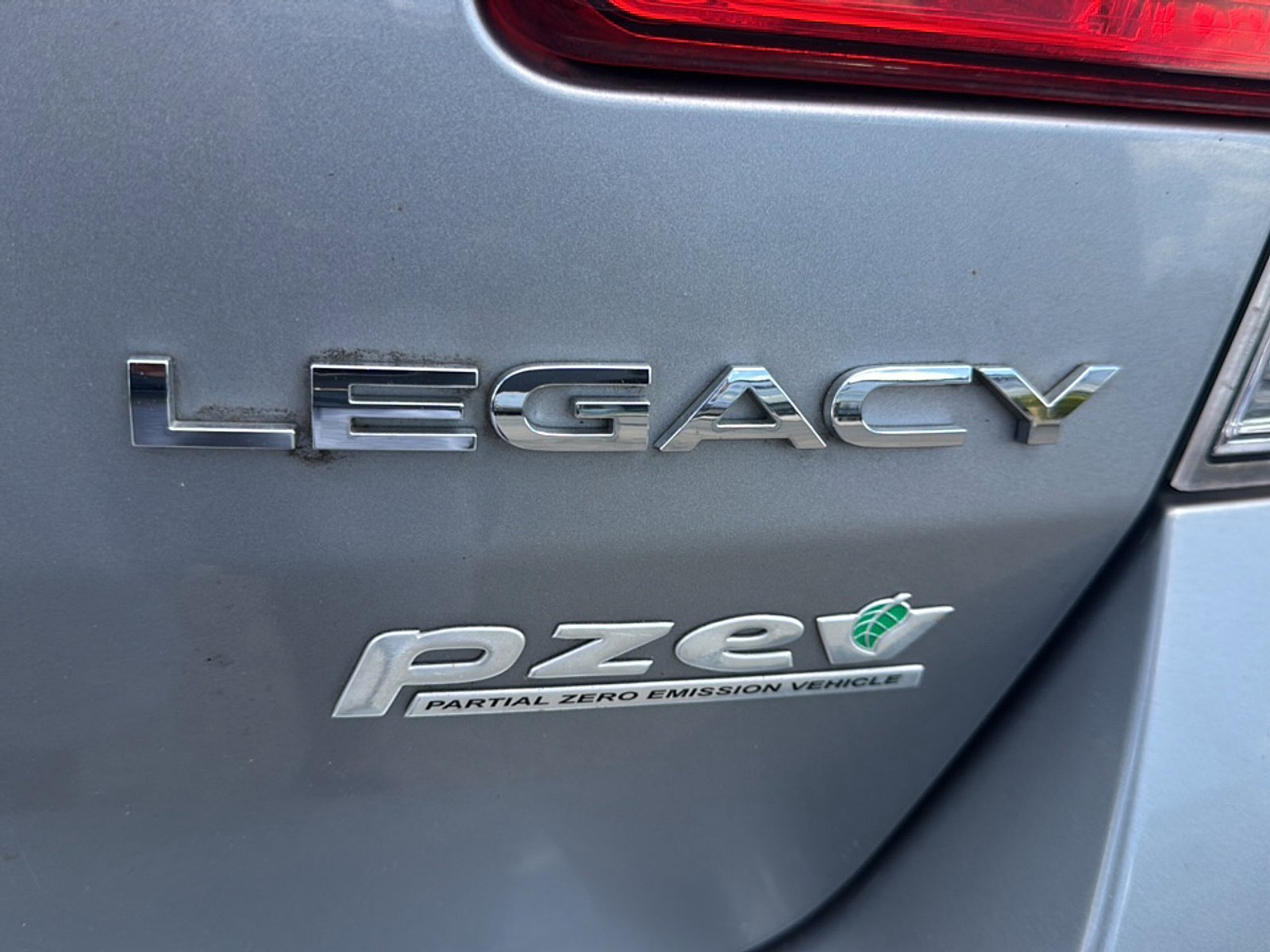 Used 2011 Subaru Legacy 2.5i Premium AWD/4WD image 42