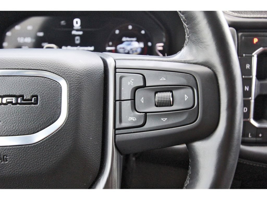 Used 2024 GMC Yukon Denali Ultimate AWD/4WD image 17
