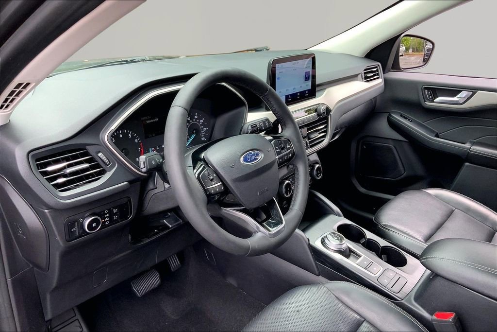 Used 2022 Ford Escape SEL FWD image 12