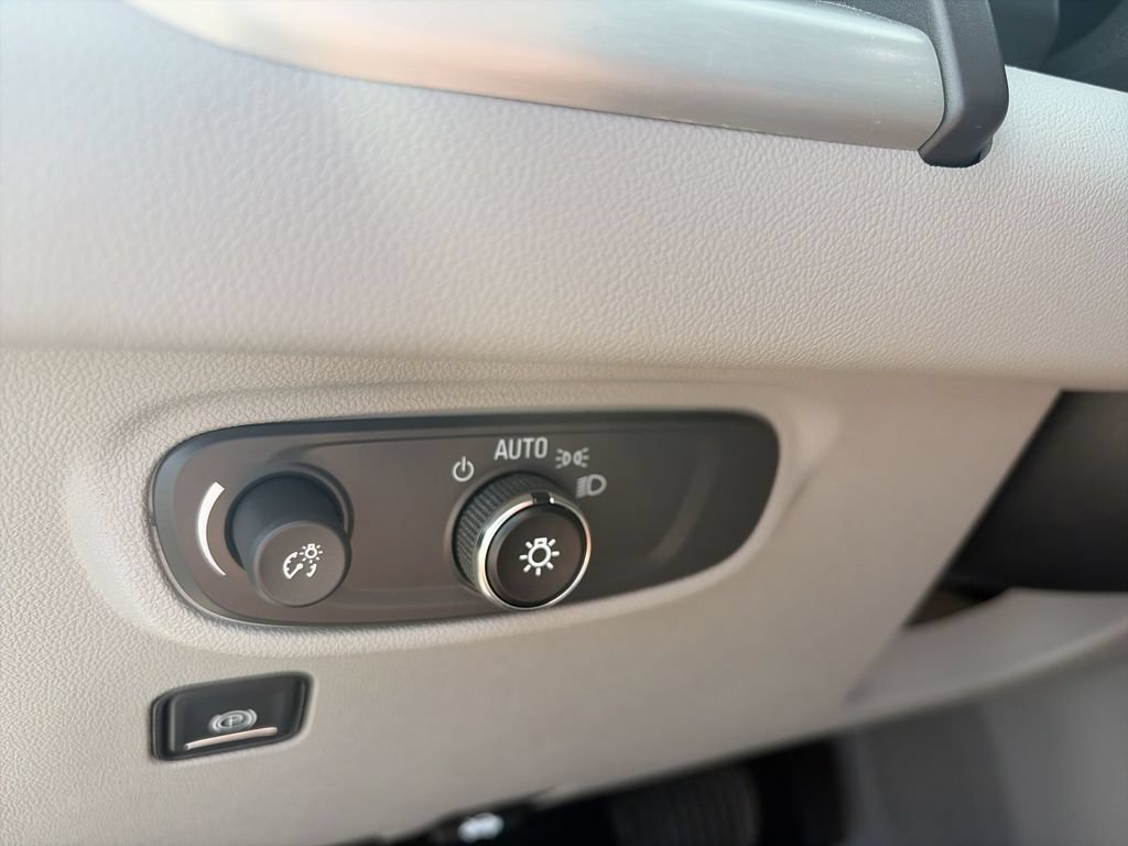 Certified 2021 GMC Terrain SLE w/ Driver Convenience Package FWD image 25