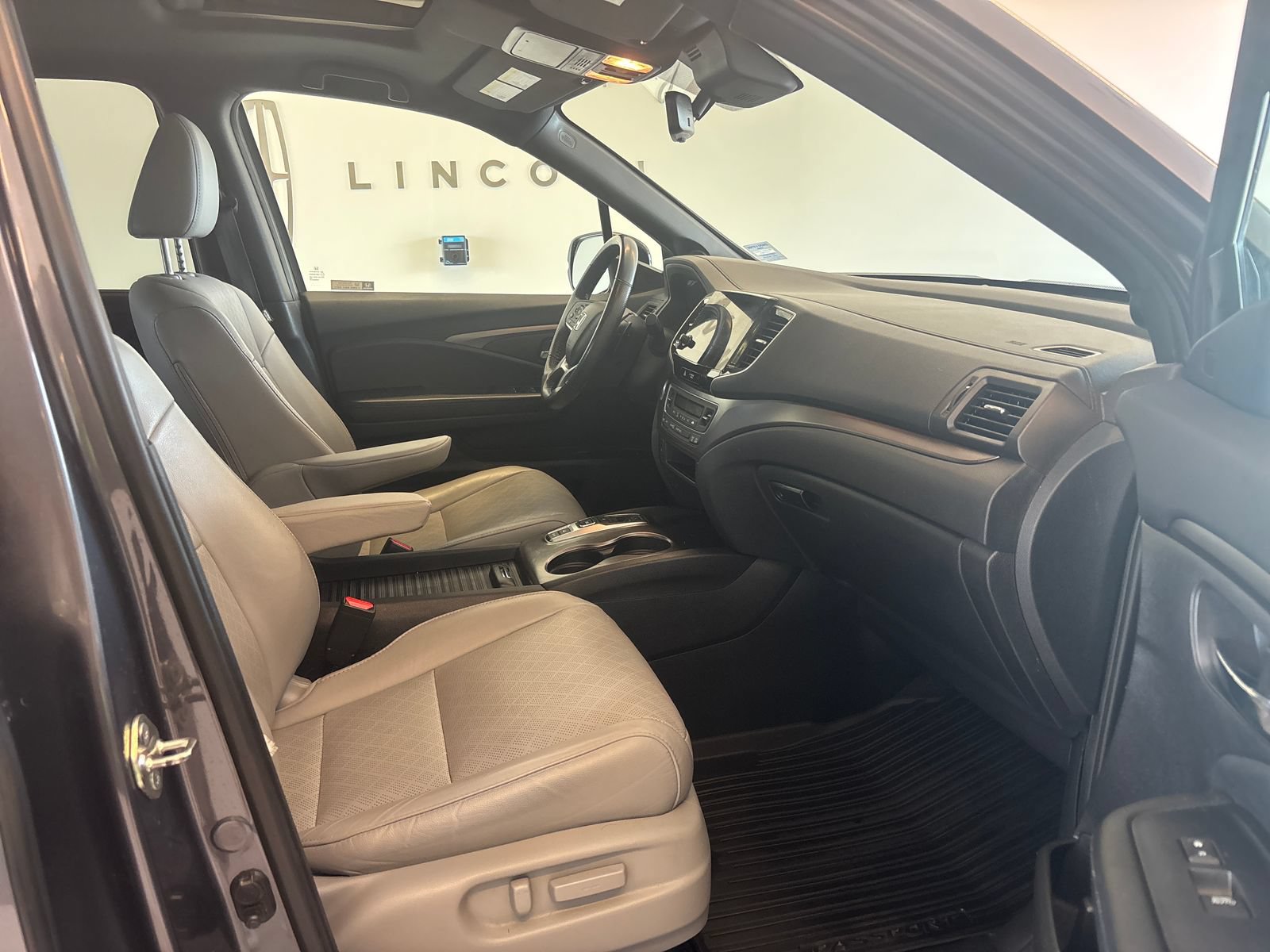 Certified 2019 Honda Passport EX-L image 6