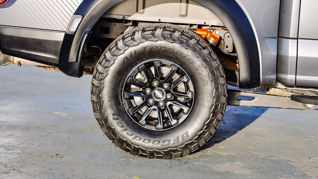 Used 2025 Ford F150 Raptor image 12