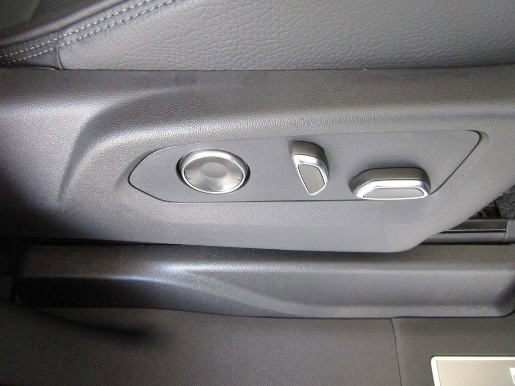 New 2026 GMC Yukon Denali w/ Denali Reserve Package image 32