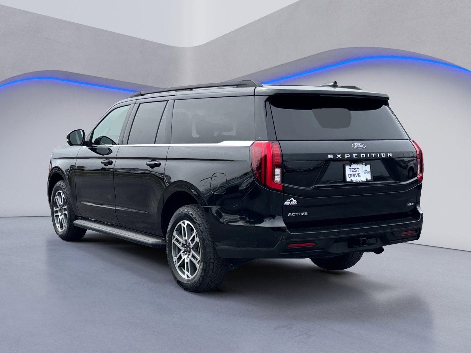 Used 2025 Ford Expedition Max Active image 3