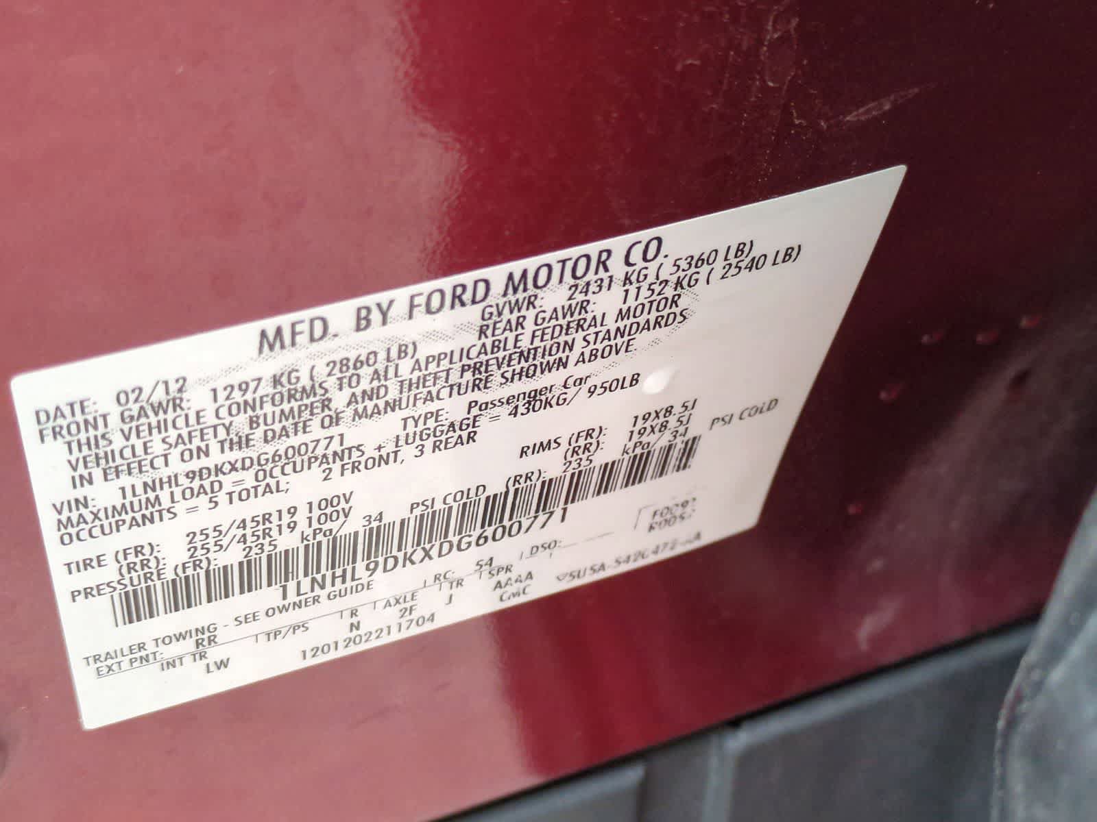 Used 2013 Lincoln MKS FWD image 34