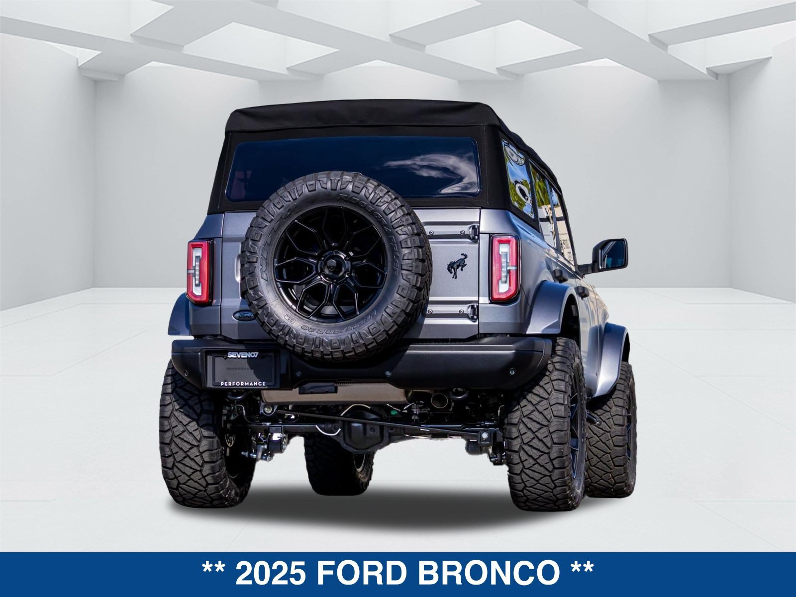 Used 2025 Ford Bronco Badlands AWD/4WD image 4