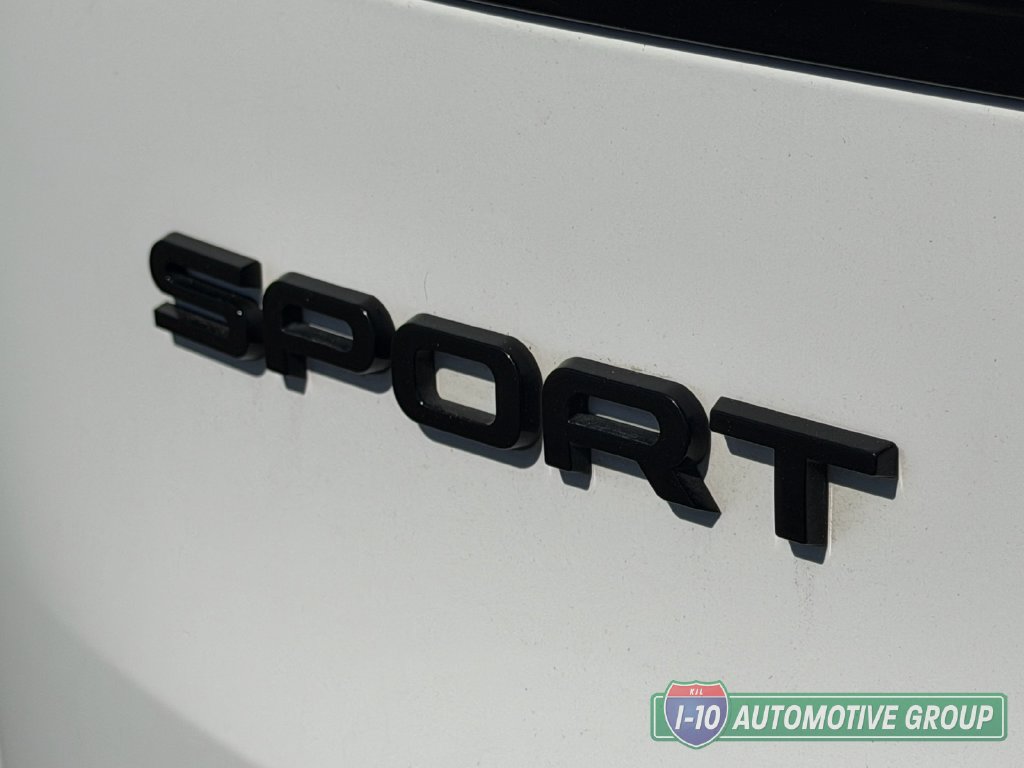 Used 2025 Land Rover Range Rover Sport SE AWD/4WD image 15