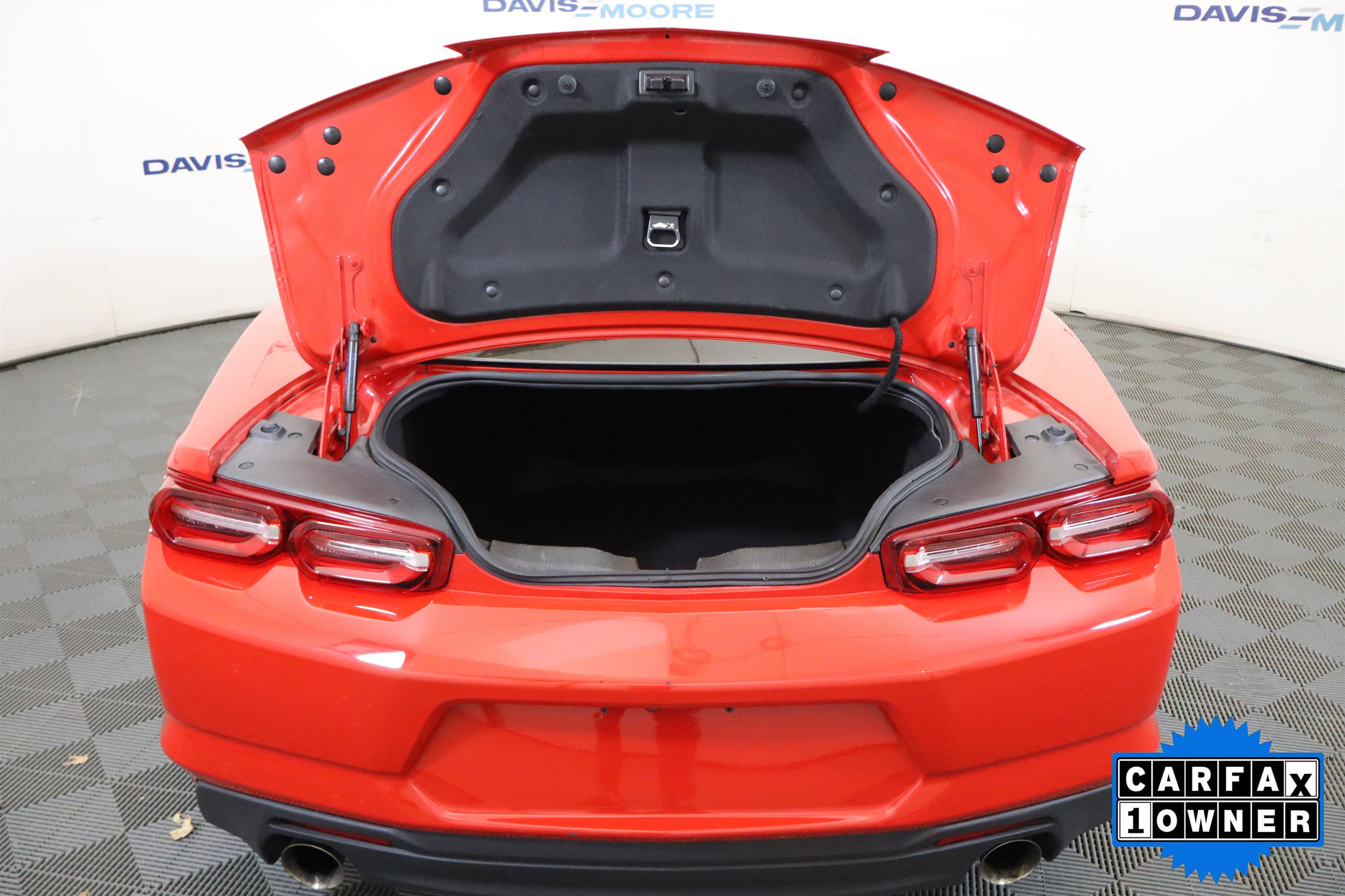 Used 2023 Chevrolet Camaro LT image 8