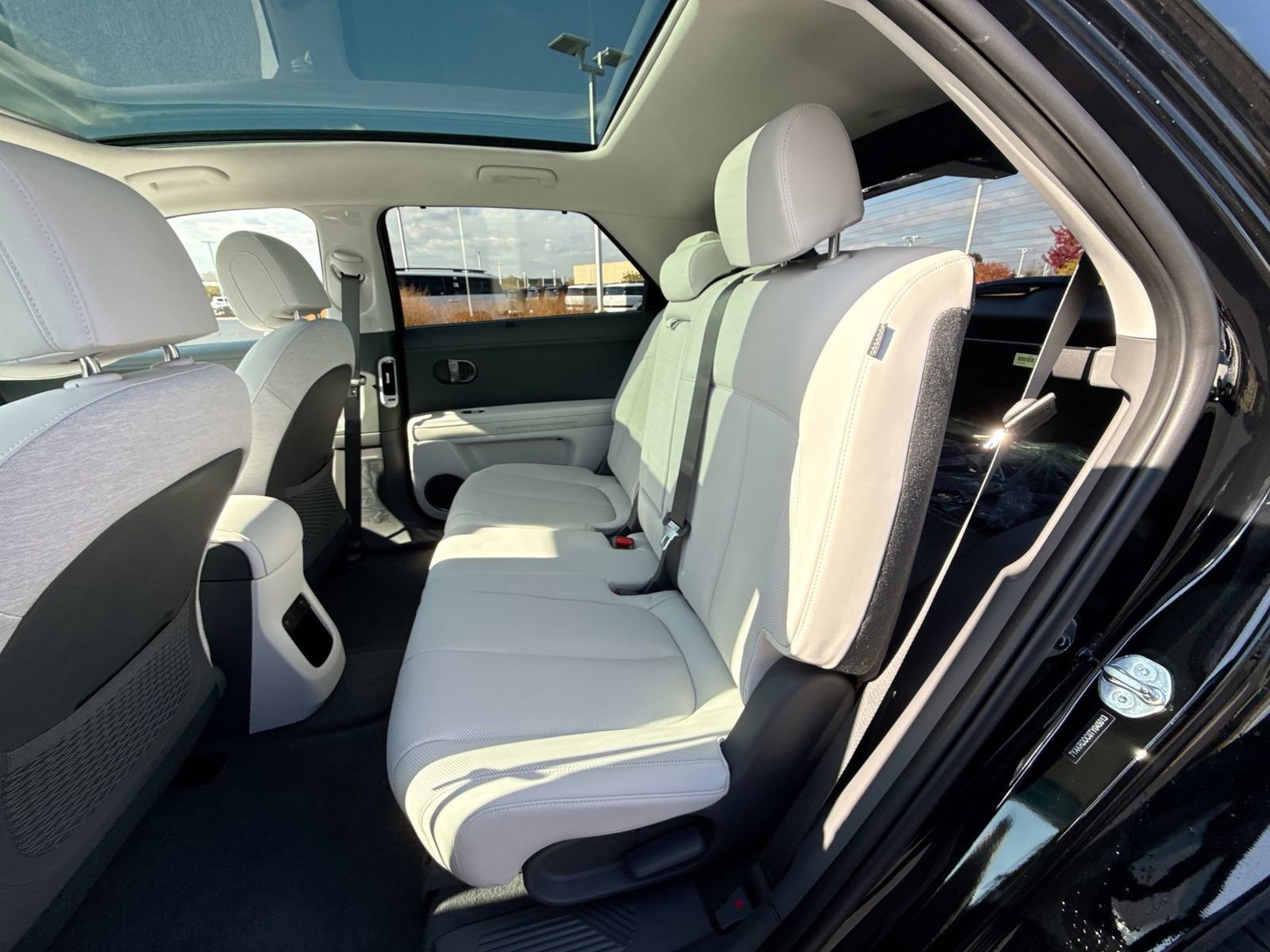 New 2026 Hyundai Ioniq 5 Limited image 24