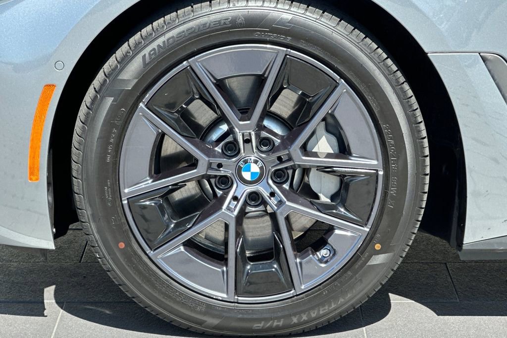 Used 2023 BMW i4 eDrive35 RWD image 32