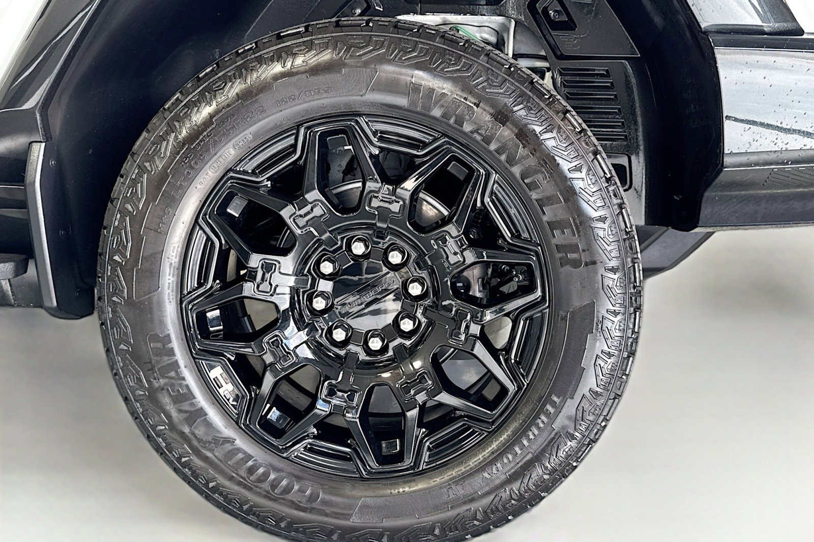 Used 2024 GMC Hummer EV 2X image 29