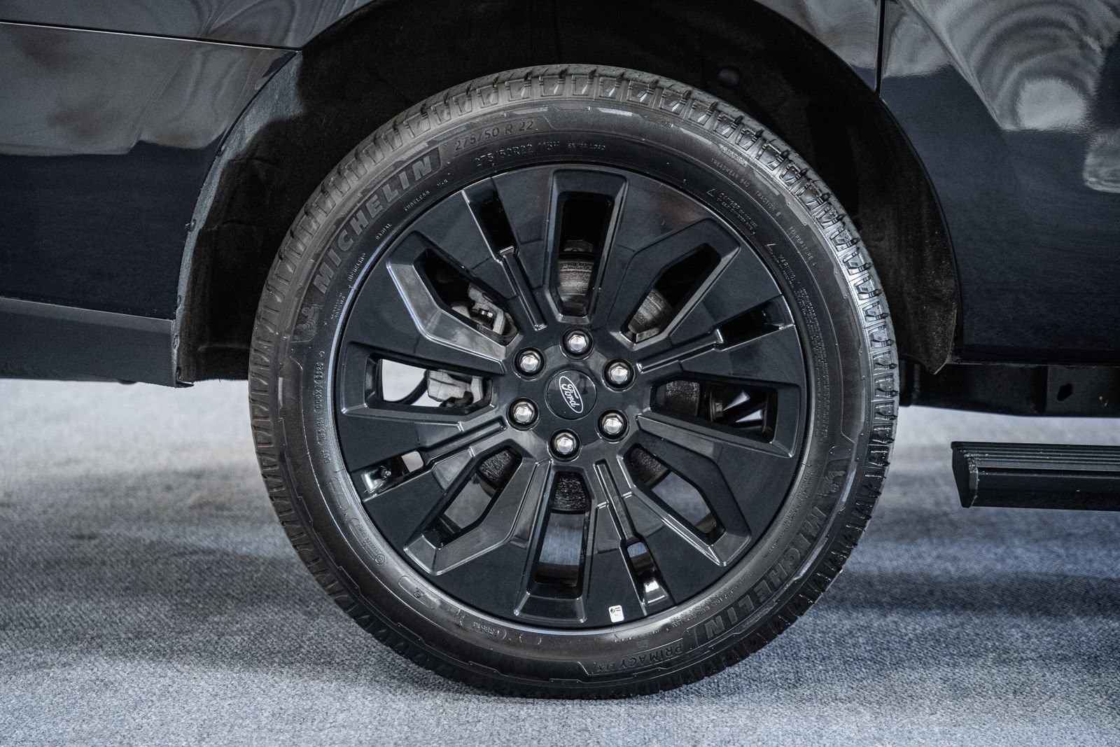 Used 2025 Ford Expedition Max Platinum w/ Stealth Appearance Package AWD/4WD image 27