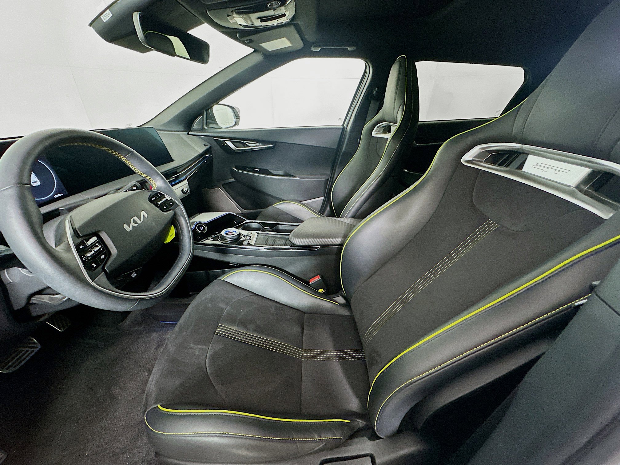 Used 2023 Kia EV6 GT image 13