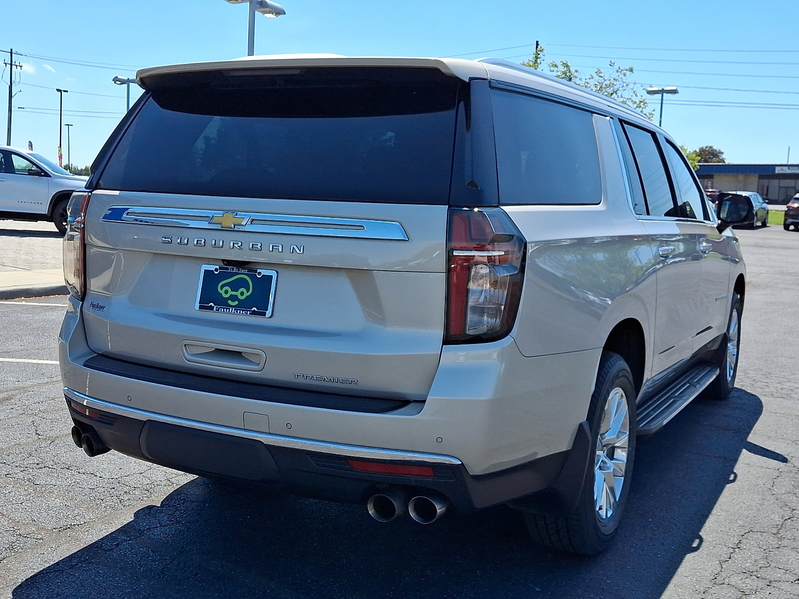 Certified 2024 Chevrolet Suburban Premier AWD/4WD image 6