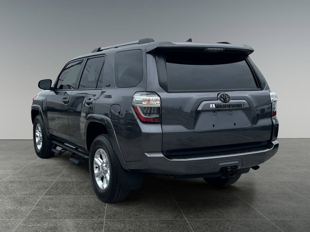 Used 2022 Toyota 4Runner SR5 Premium image 6